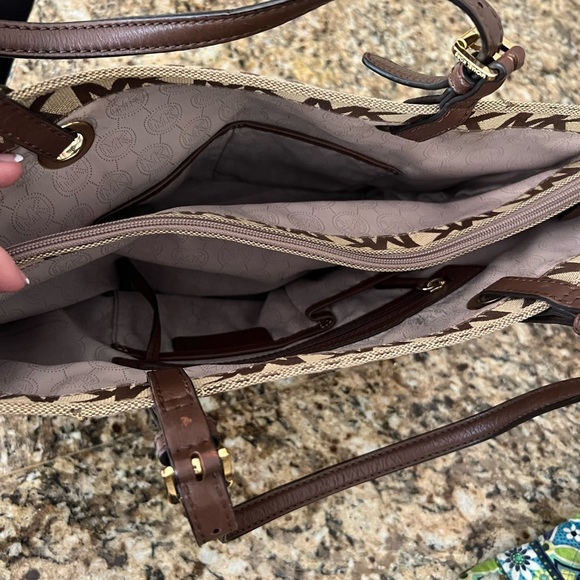 Jet Set Iconic Brown/Tan MK Logo Large Canvas Tote Shoulder Bag Purse - Picture 6 of 6